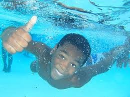 kid underwater